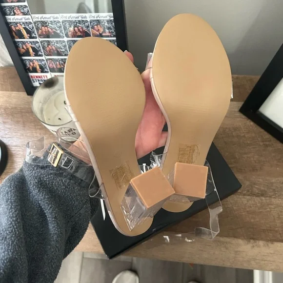 Clear Heels - Picture 4 of 5
